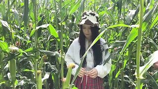 A guard caught a thief in the act in the cornfield and fucked her
