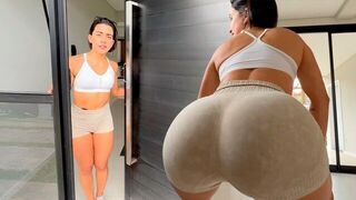 That ass is made for hard fucking! - Bailando moviendo el culo con repartidor