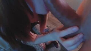 A stunning girl with a perfect ass gets fucked in her round ass hole by a fat cock