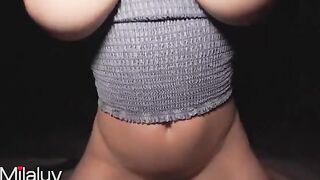 Babe has sex at night in the neighborhood with a guy she met there