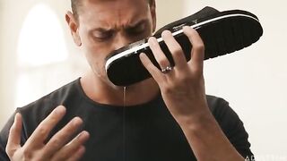 A girl knows how to make a beautiful blowjob