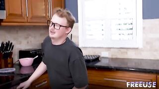It's not easy to get off a dick, but this blonde babe manages on the couch