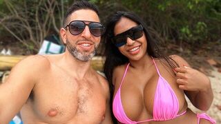 A vacation by the sea with a hot Thai girl