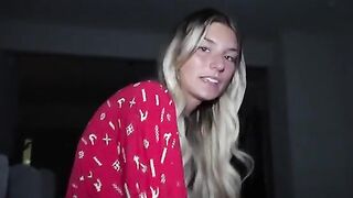 Step sister gets her lips wet before getting fucked