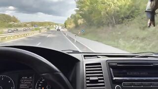 A girl is fucking with her stepbrother in the car, a very hot scene