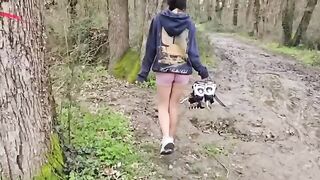 A risky sex adventure in the forest ended with a hot cumshot on her face