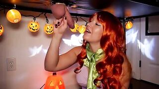 The spirit of Halloween determined the rhythm with the lips