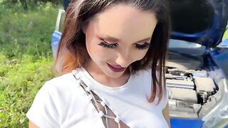 A fit girl with a perfect body had to fix her car