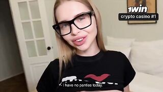 A girl was fucked by a young man in glasses, her parents caught
