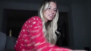 The guy caught his step sister’s cum with his mouth