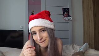 A girl fucked in the ass by a neighbor on Christmas Eve, an intense encounter