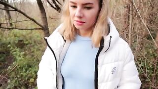 Petite girl risks sex in public park and swallows cum