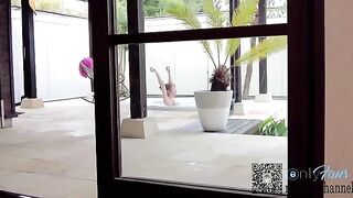 A beautiful woman had sex with me at a luxury resort in a tropical country