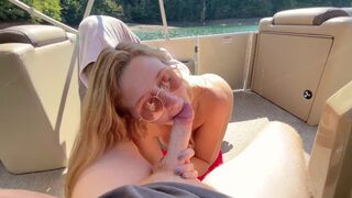 A couple fucked on a boat and received a double creampie